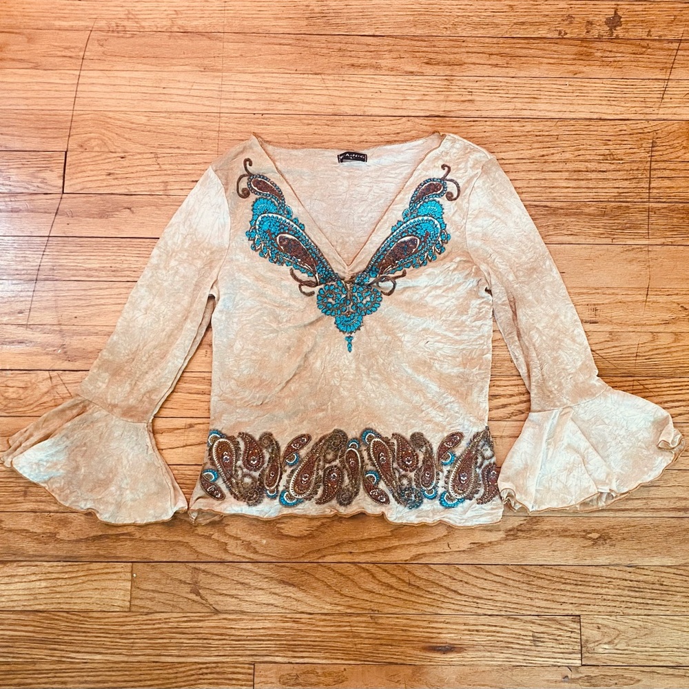 Y2K FANG BOHO SEMI SHEER CREAM PAISLEY BELL SLEEVE TOP